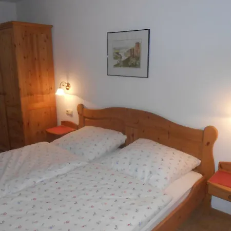 An Der Burg Apartment *